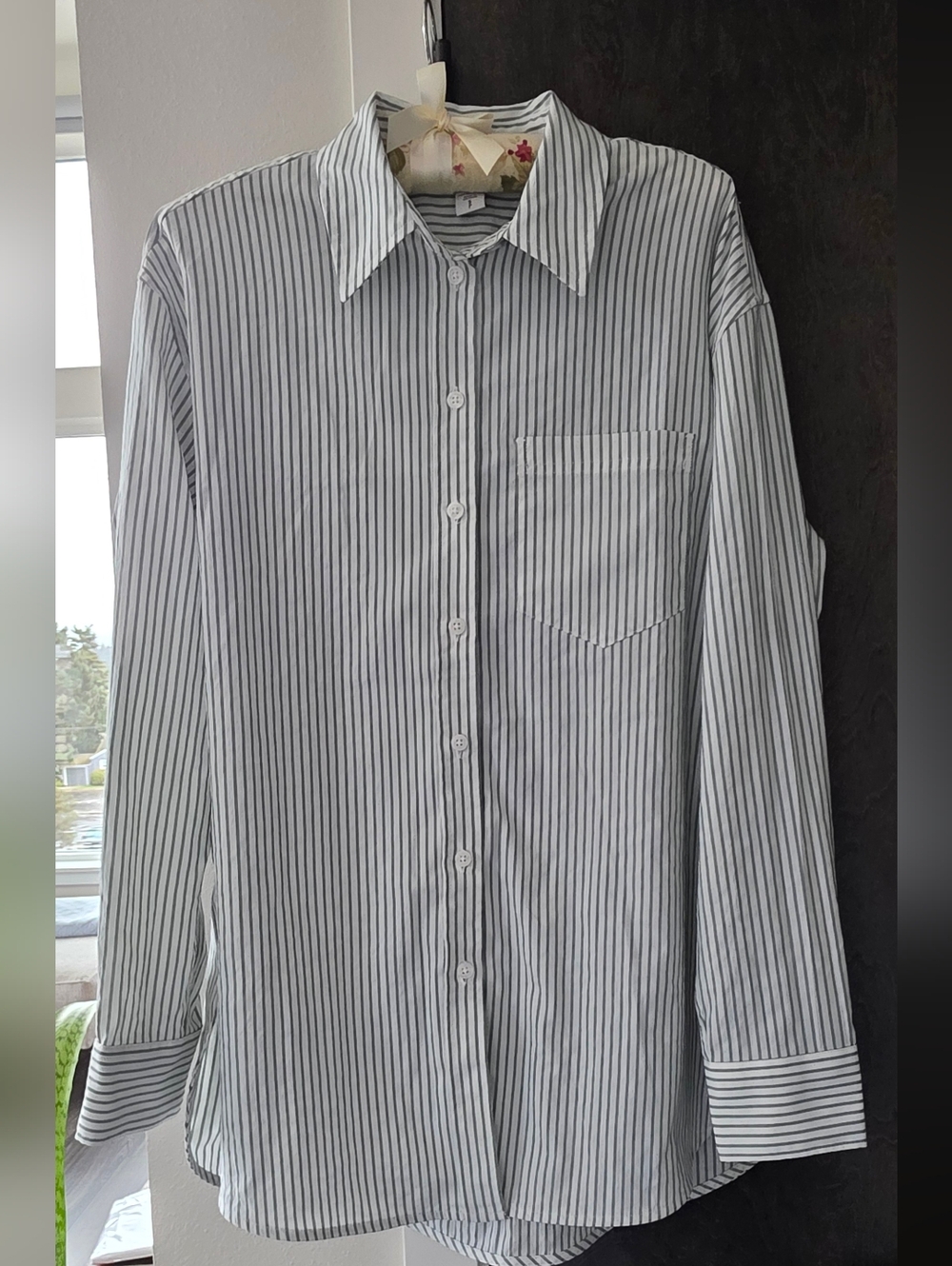 Athleta Green & White Midday Relaxed Button Down S/P